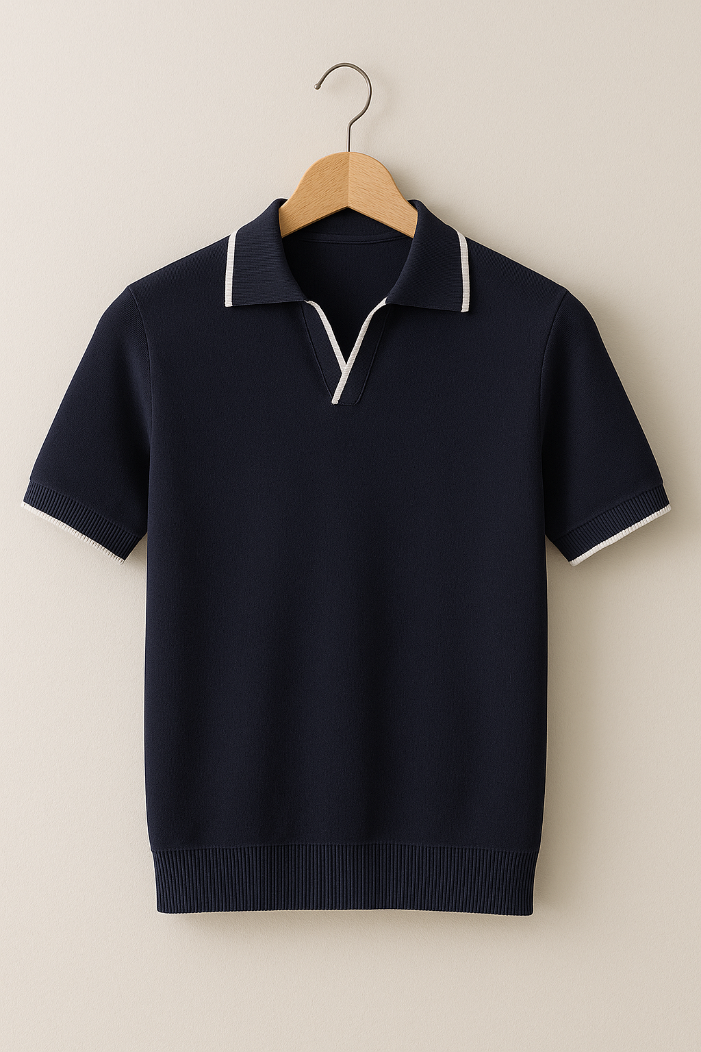 Men's Slim-Fit Knit Polo Shirt with Contrast Trim